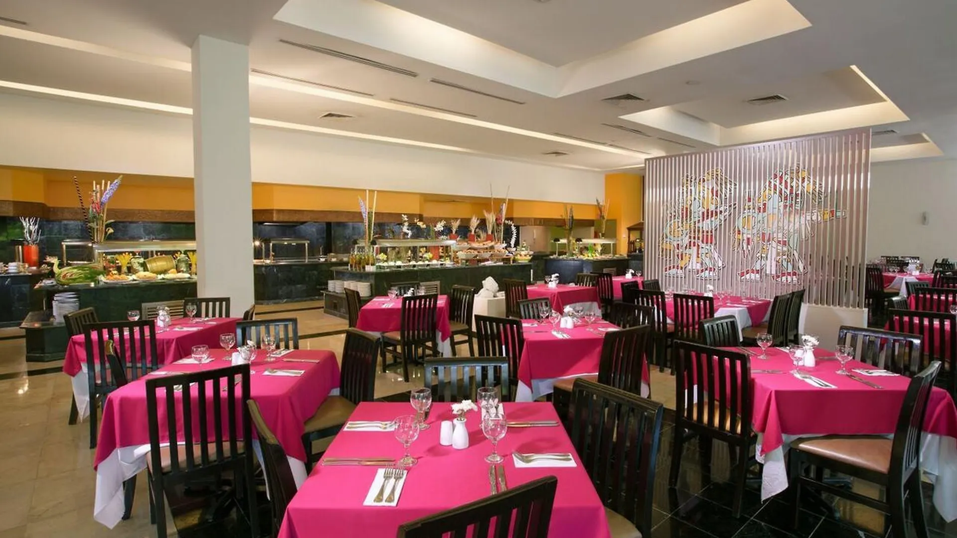 Grand Oasis Cancún Resort