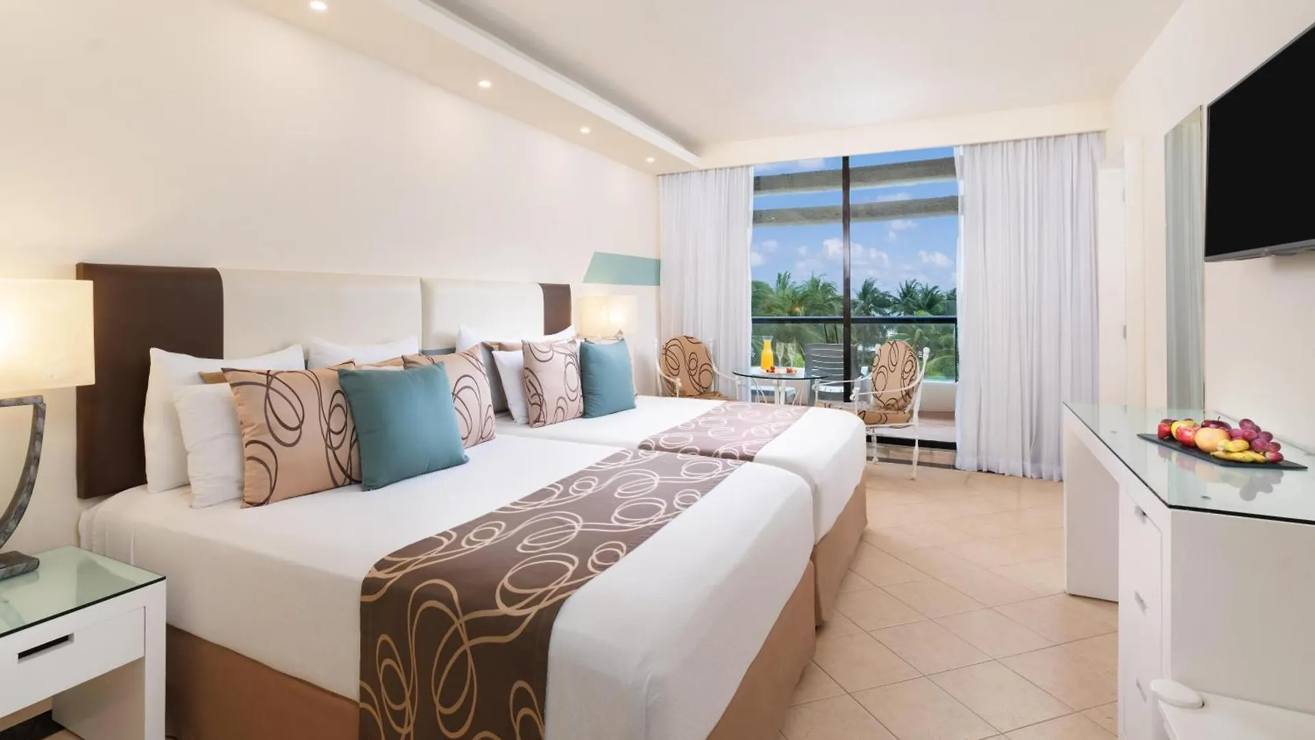 Grand Oasis Cancún Resort