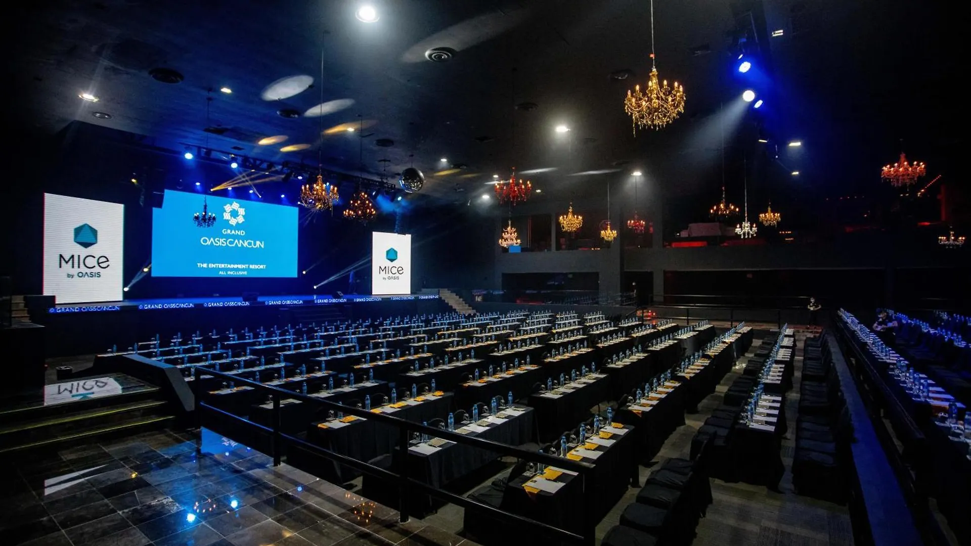 **** Resort Grand Oasis Cancún Mexico