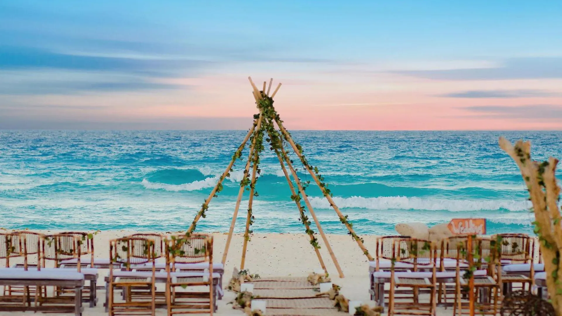 Grand Oasis Cancún Resort